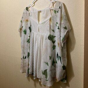 Farm Rio Women's Floral Flowy Semi Sheer Flutter Sleeve Tunic Blouse One Size